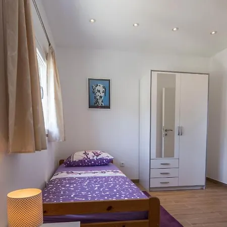 Apartment Vanja Komiza