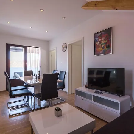 Apartment Vanja *