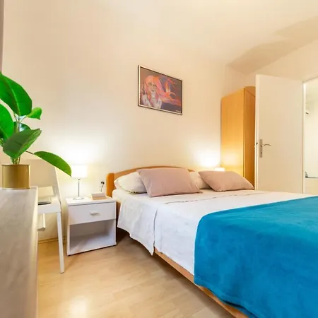 Vanja Apartment Komiza